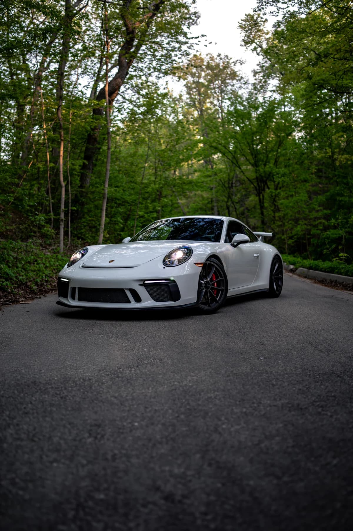 Porsche 911 GT3 (991.2) front view